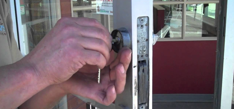 commercial door lock repair Brantford